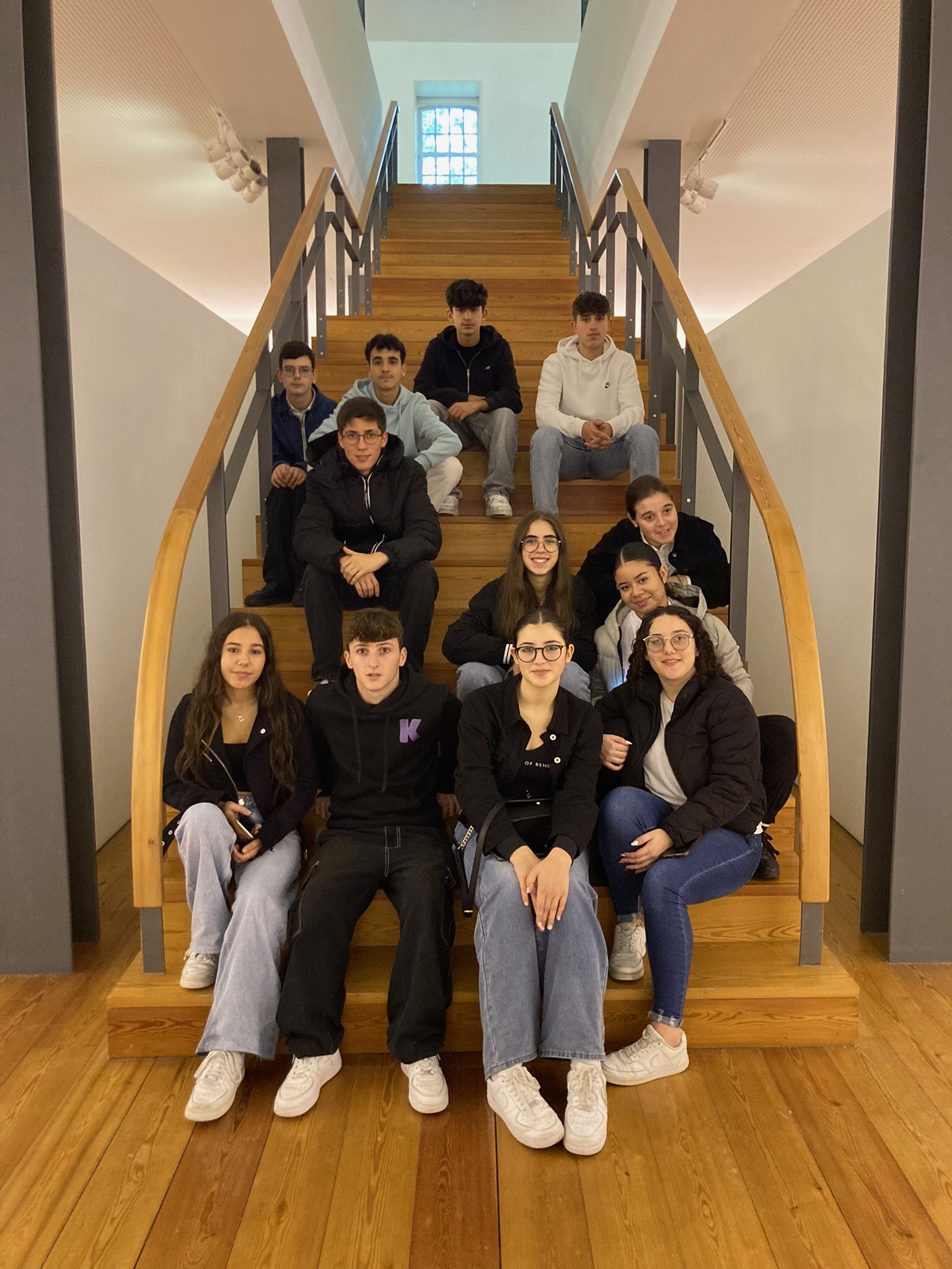 Alunos do 10º ano Ensino Profissional em visita de estudo a Guimarães