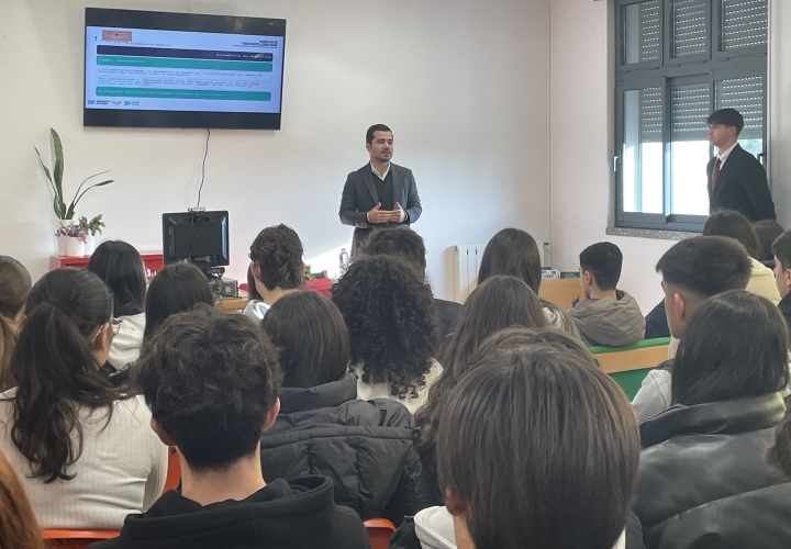 Parlamento dos Jovens - Encontro com o deputado Francisco Vieira
