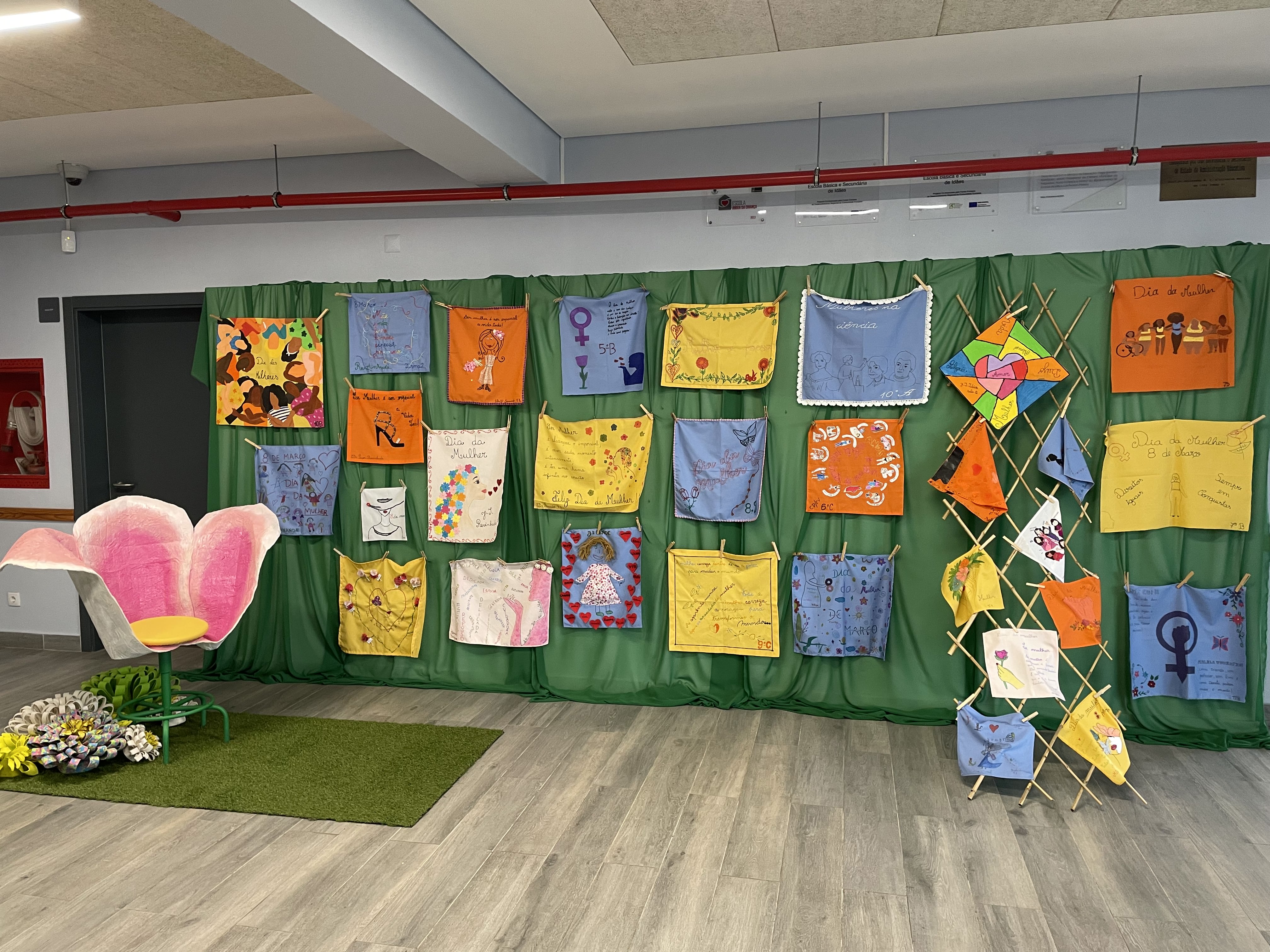  Não haveria bondade, nem luz nas escolas sem as mulheres