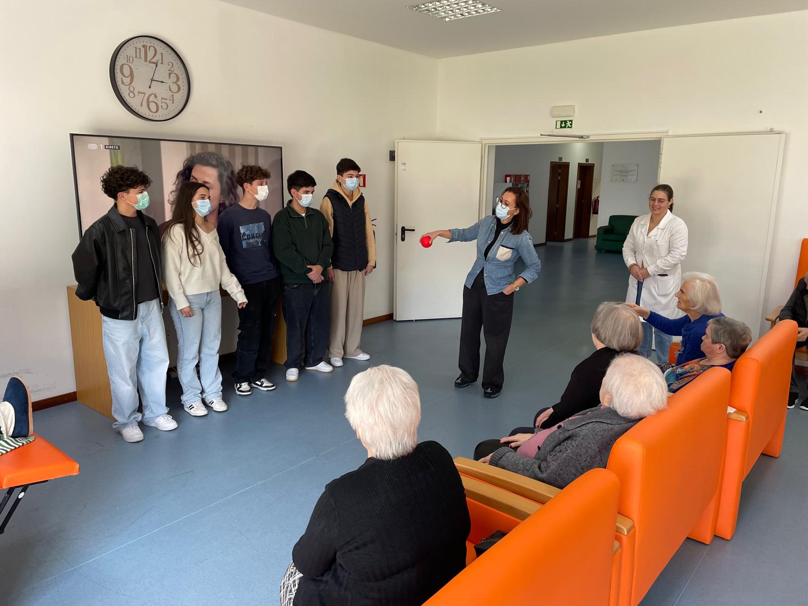 Encontro intergeracional  ADIB 